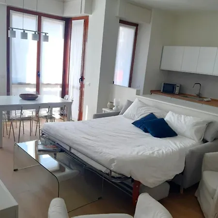 Lejlighed Charming Towers Guest House-apartment Milano